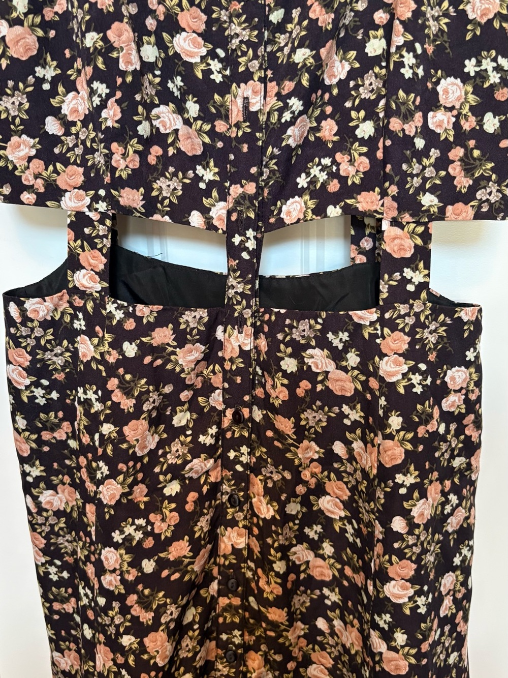 Urban Outfitters Pins & Needles Black Floral Cutout Maxi Dress sz 6 - Picture 7 of 11